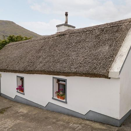 The Thatched Cottage Liscarney Dış mekan fotoğraf